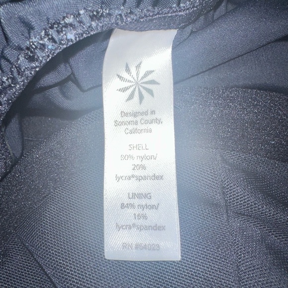 Athleta Ladies Tara Halter Tankini Swim Top Black Size 34D/DD MINT CONDITION - Picture 11 of 11